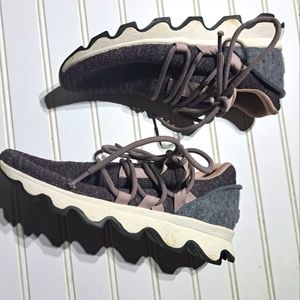 Sorel kinetic impact lace